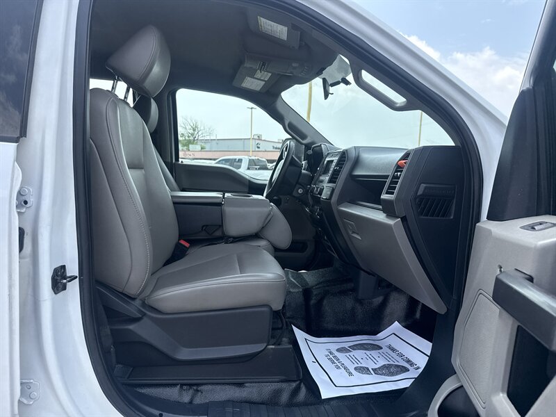2022 Ford F-250 XL - Photo 18 - Arlington, TX 76011