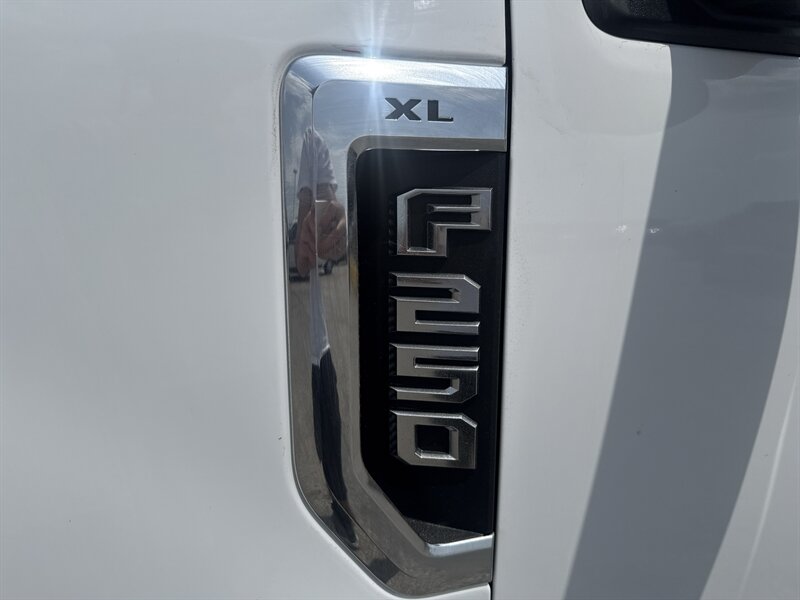 2022 Ford F-250 XL - Photo 12 - Arlington, TX 76011