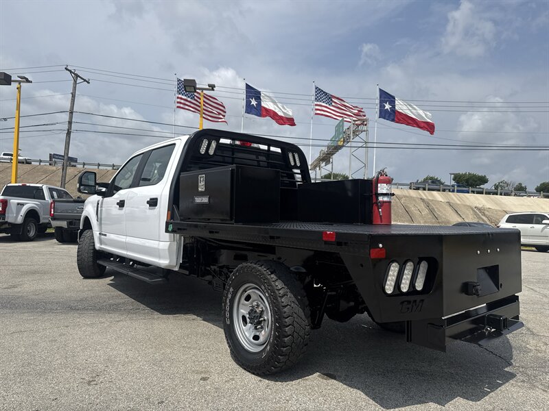 2022 Ford F-250 XL - Photo 7 - Arlington, TX 76011