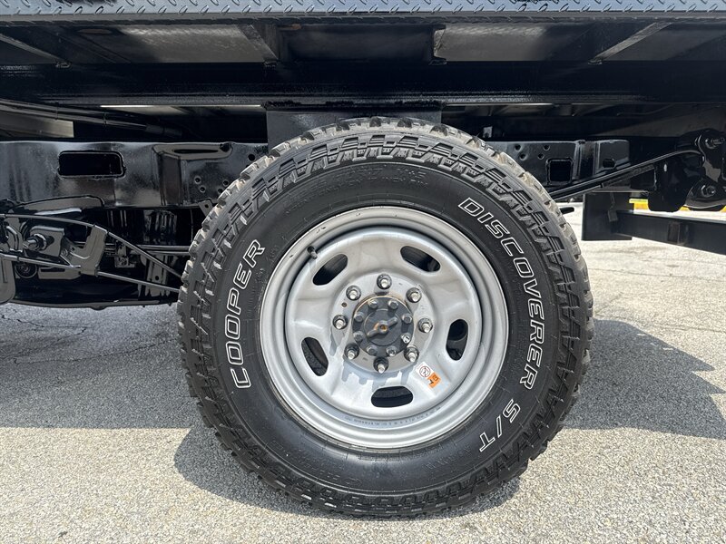 2022 Ford F-250 XL - Photo 10 - Arlington, TX 76011