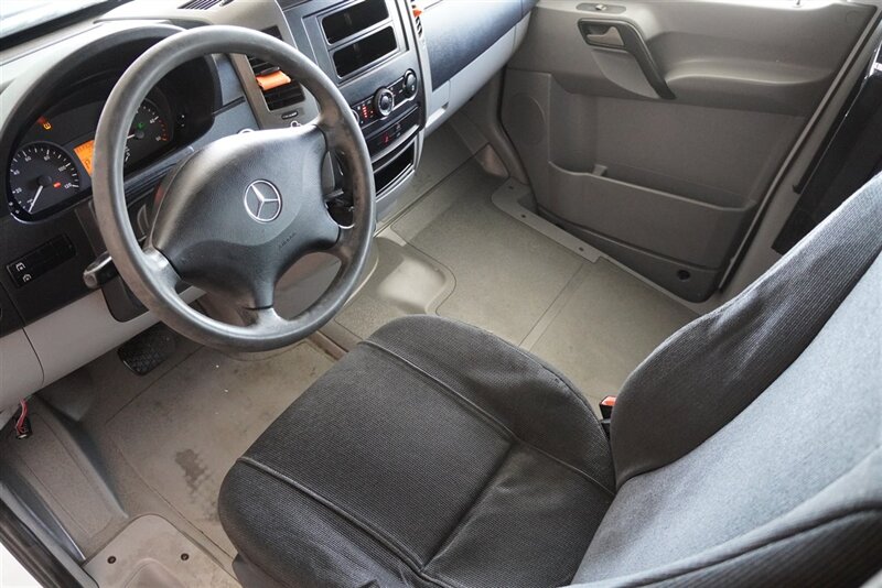 2012 Mercedes-Benz Sprinter Cargo 2500 - Photo 18 - Arlington, TX 76011