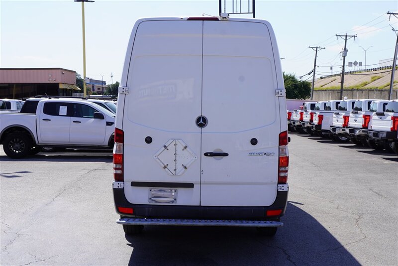 2012 Mercedes-Benz Sprinter Cargo 2500 - Photo 8 - Arlington, TX 76011