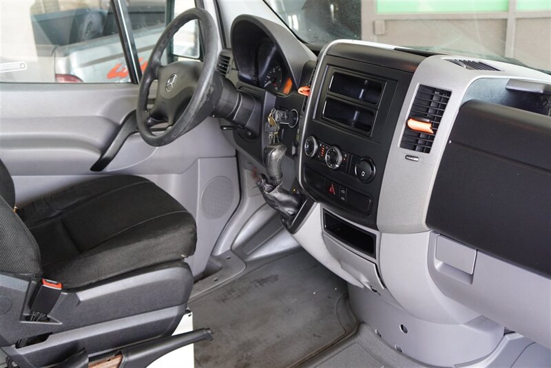 2012 Mercedes-Benz Sprinter Cargo 2500 - Photo 32 - Arlington, TX 76011