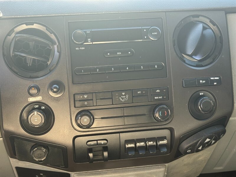 2013 Ford F-350 XLT - Photo 26 - Arlington, TX 76011