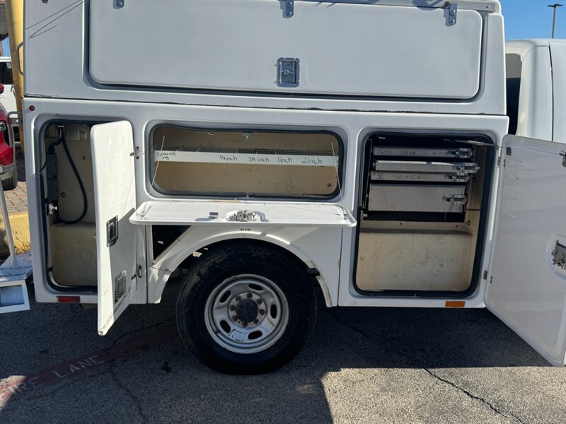 2013 Ford F-350 XLT - Photo 10 - Arlington, TX 76011