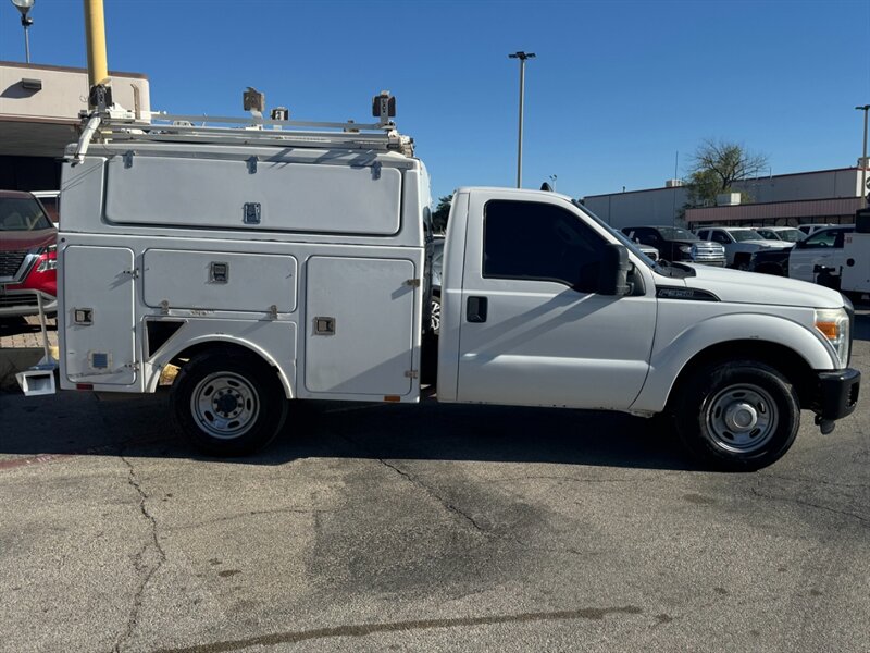 2013 Ford F-350 XLT - Photo 4 - Arlington, TX 76011