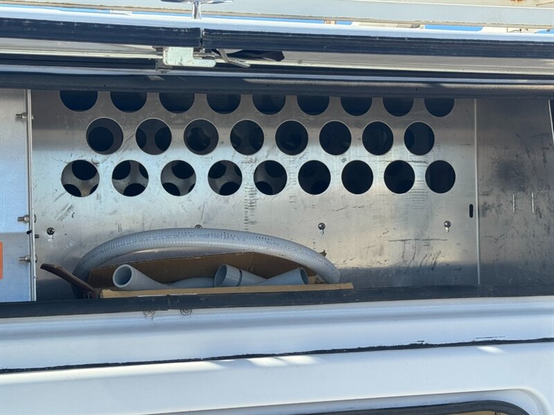 2013 Ford F-350 XLT - Photo 32 - Arlington, TX 76011