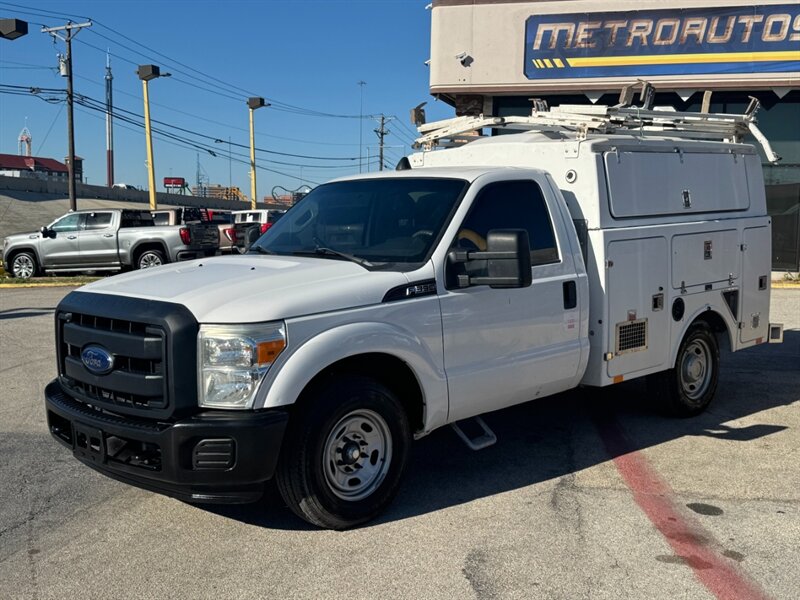 2013 Ford F-350 XLT - Photo 2 - Arlington, TX 76011