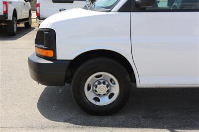 2010 Chevrolet Express 2500   - Photo 14 - Arlington, TX 76011