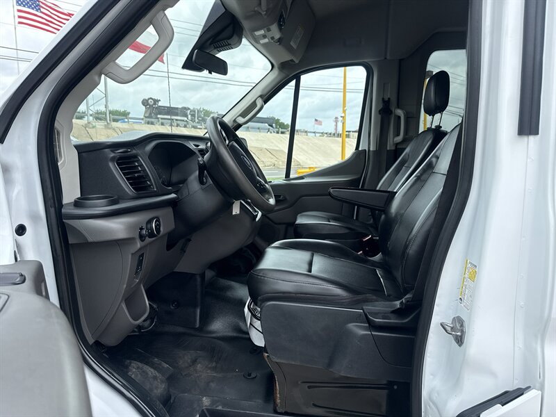 2022 Ford Transit 350 XL - Photo 14 - Arlington, TX 76011