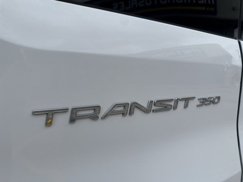 2022 Ford Transit 350 XL - Photo 12 - Arlington, TX 76011