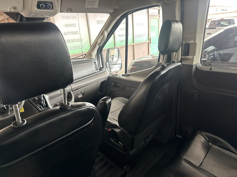 2022 Ford Transit 350 XL - Photo 26 - Arlington, TX 76011