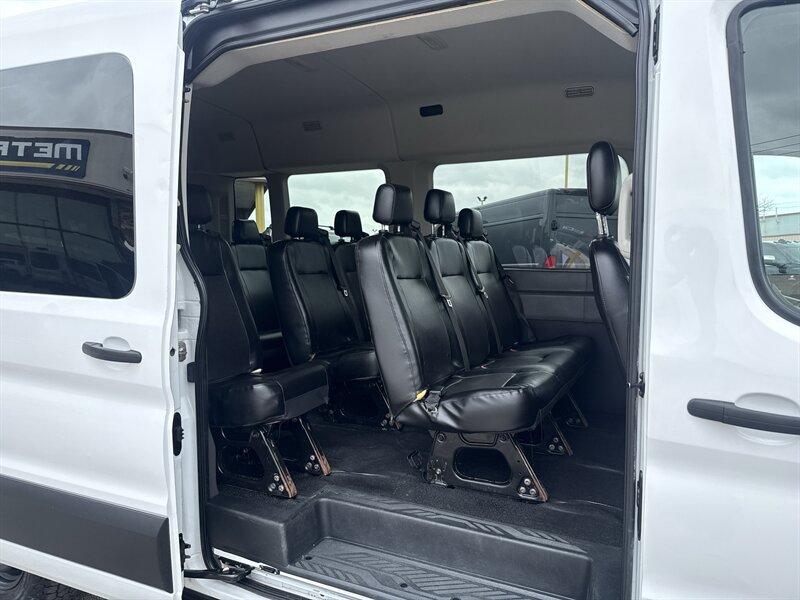 2022 Ford Transit 350 XL - Photo 17 - Arlington, TX 76011