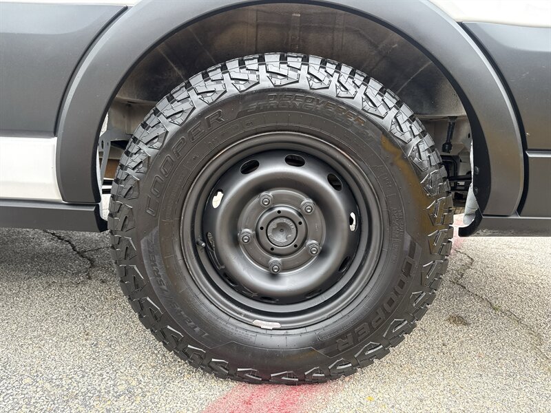 2022 Ford Transit 350 XL - Photo 11 - Arlington, TX 76011