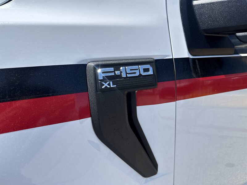 2021 Ford F-150 XL - Photo 12 - Arlington, TX 76011