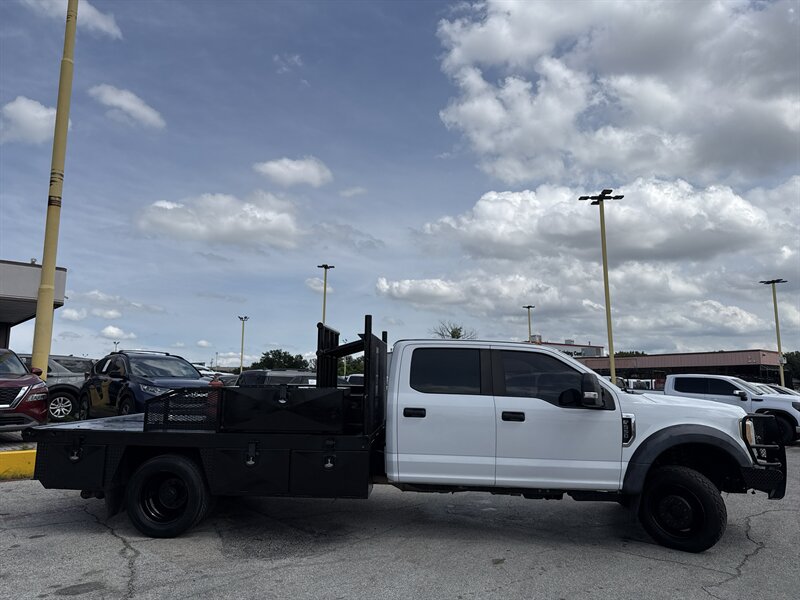 2017 Ford F-550 XL - Photo 4 - Arlington, TX 76011