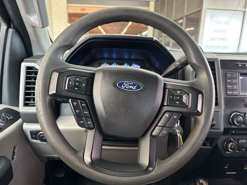 2017 Ford F-550 XL - Photo 21 - Arlington, TX 76011