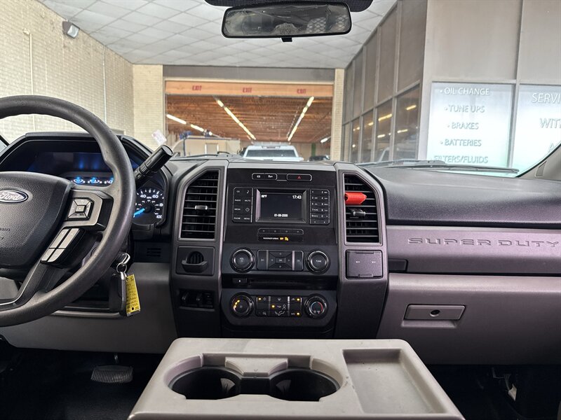2017 Ford F-550 XL - Photo 23 - Arlington, TX 76011