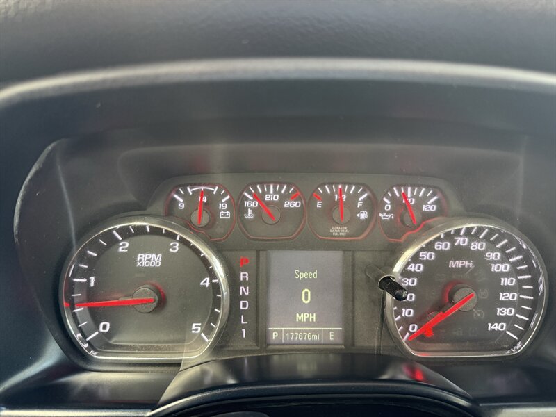 2017 Chevrolet Silverado 3500HD CC Work Truck - Photo 23 - Arlington, TX 76011
