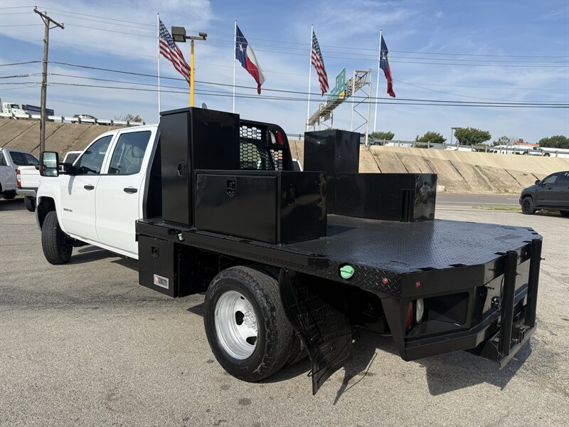 2017 Chevrolet Silverado 3500HD CC Work Truck - Photo 7 - Arlington, TX 76011