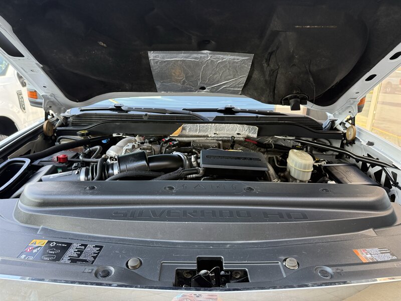 2017 Chevrolet Silverado 3500HD CC Work Truck - Photo 29 - Arlington, TX 76011