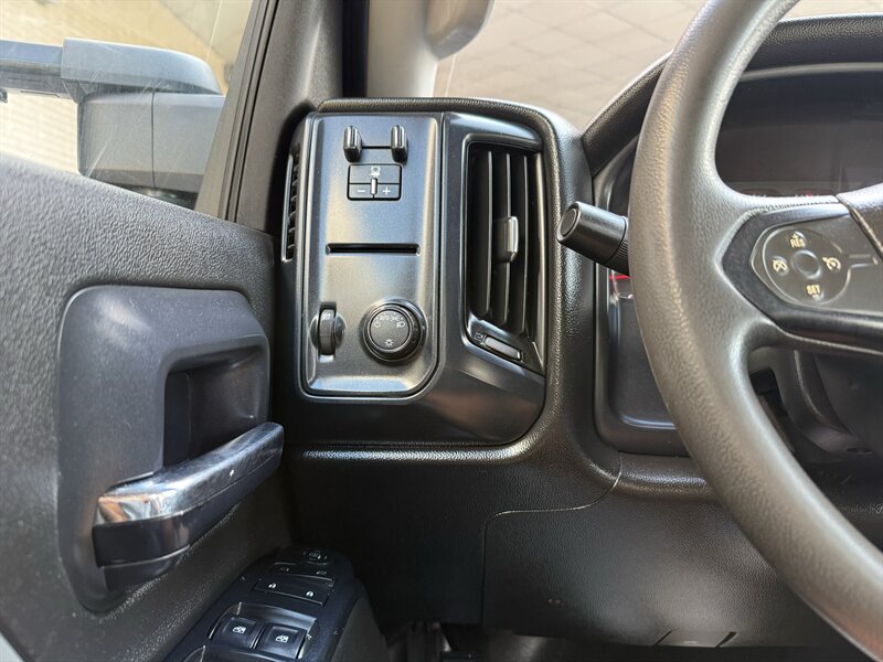 2017 Chevrolet Silverado 3500HD CC Work Truck - Photo 21 - Arlington, TX 76011