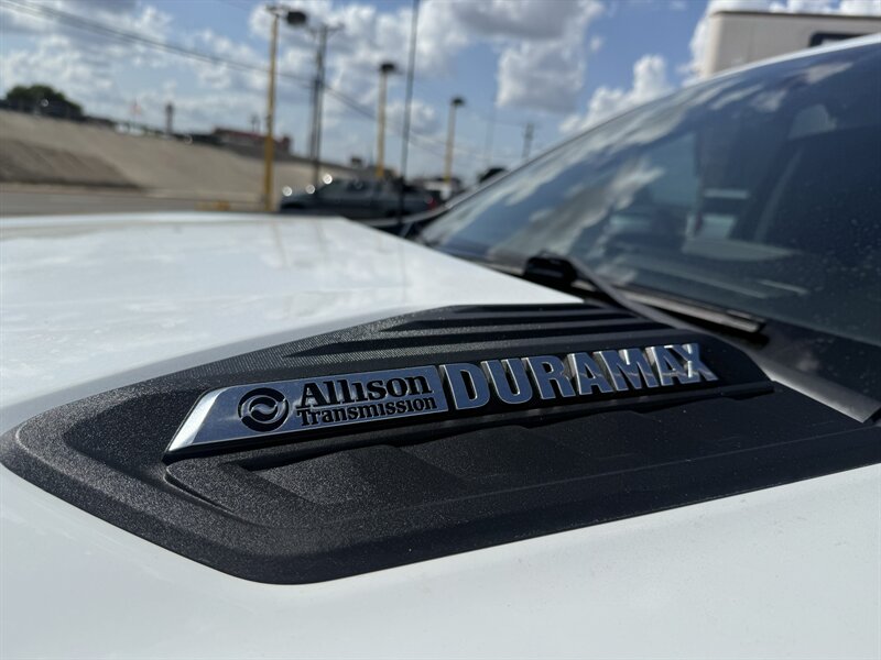 2022 Chevrolet Silverado 2500HD LT - Photo 10 - Arlington, TX 76011