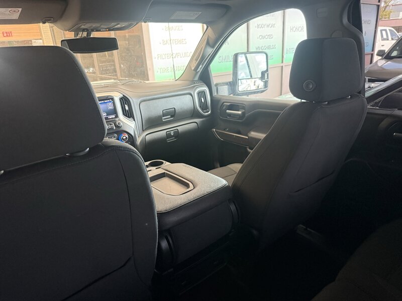2022 Chevrolet Silverado 2500HD LT - Photo 27 - Arlington, TX 76011
