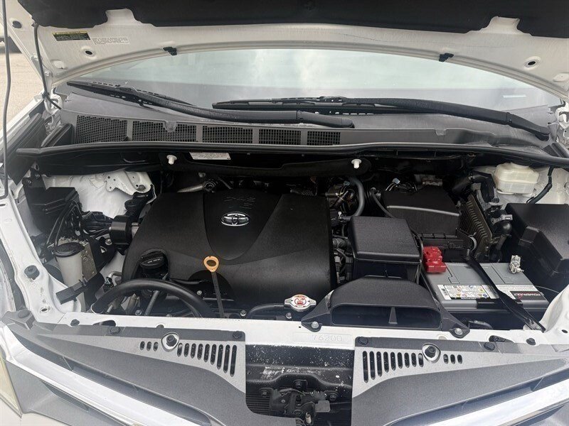 2020 Toyota Sienna XLE 7-Passenger - Photo 29 - Arlington, TX 76011