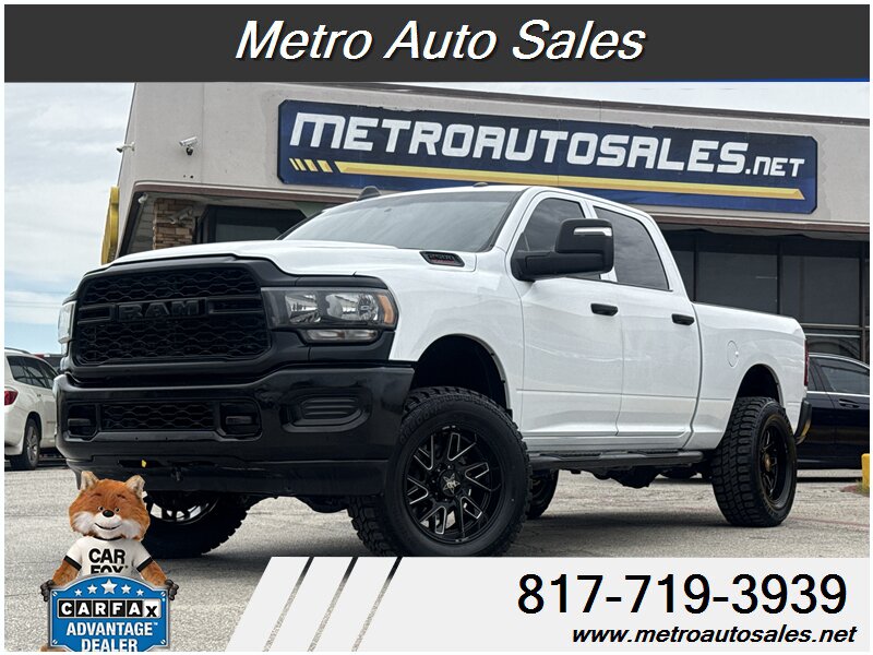 2023 RAM 2500 Tradesman   - Photo 1 - Arlington, TX 76011