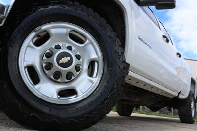 2019 Chevrolet Silverado 2500 Work Truck   - Photo 2 - Arlington, TX 76011