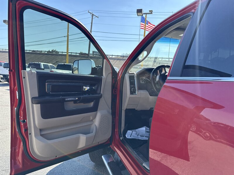2017 RAM 2500 Laramie Limited - Photo 13 - Arlington, TX 76011