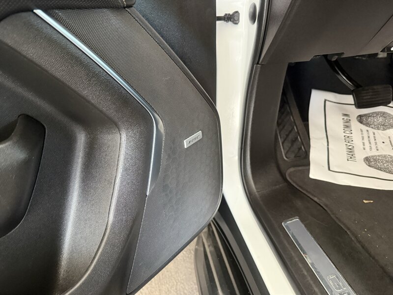 2021 GMC Yukon XL SLT - Photo 31 - Arlington, TX 76011
