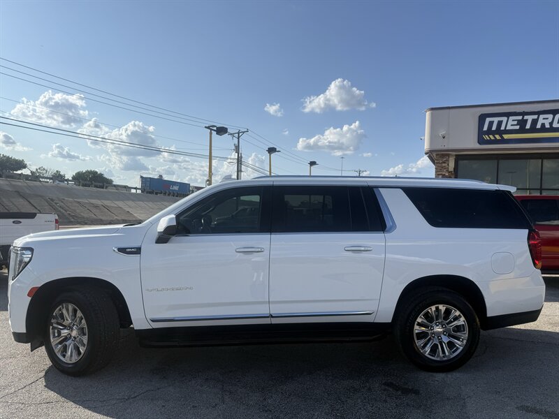 2021 GMC Yukon XL SLT - Photo 9 - Arlington, TX 76011