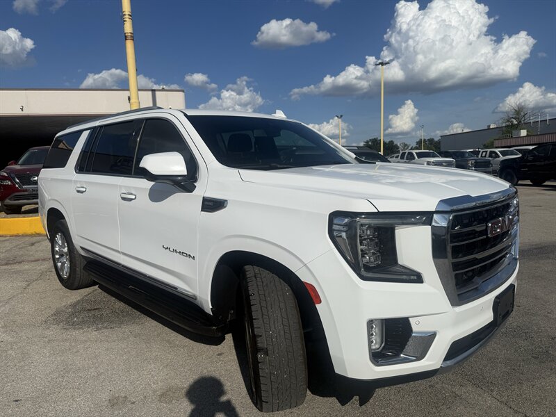 2021 GMC Yukon XL SLT - Photo 3 - Arlington, TX 76011