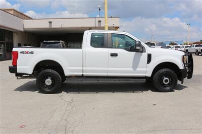 2017 Ford F-250 XL   - Photo 10 - Arlington, TX 76011