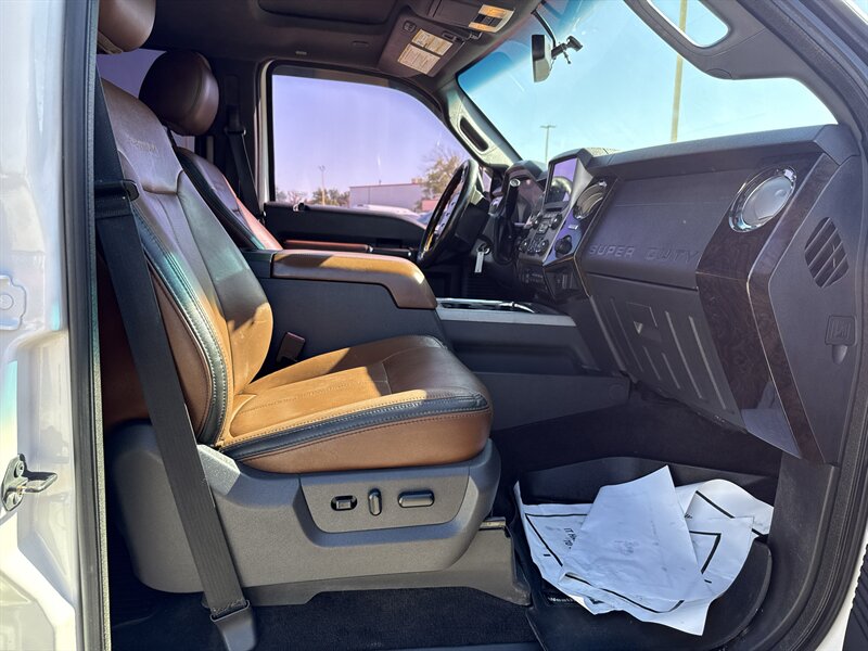 2015 Ford F-350 Platinum - Photo 18 - Arlington, TX 76011