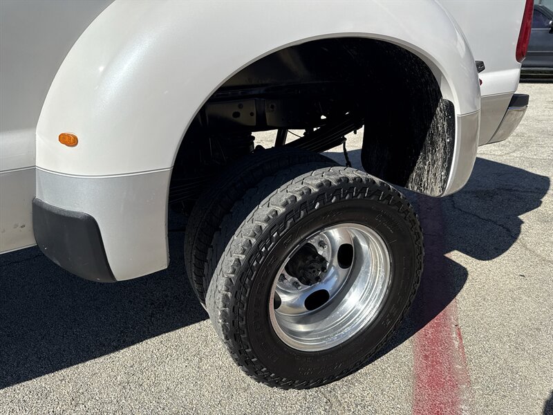 2015 Ford F-350 Platinum - Photo 11 - Arlington, TX 76011