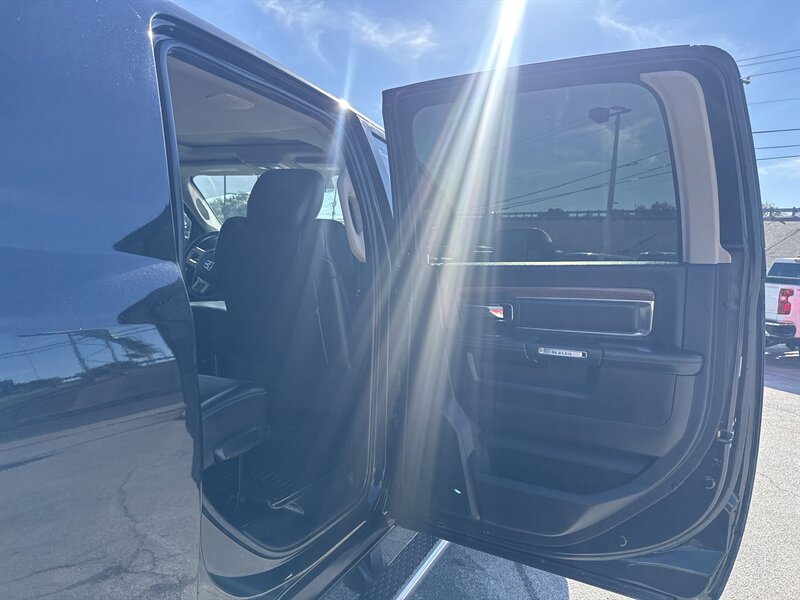 2016 RAM 2500 Laramie - Photo 18 - Arlington, TX 76011