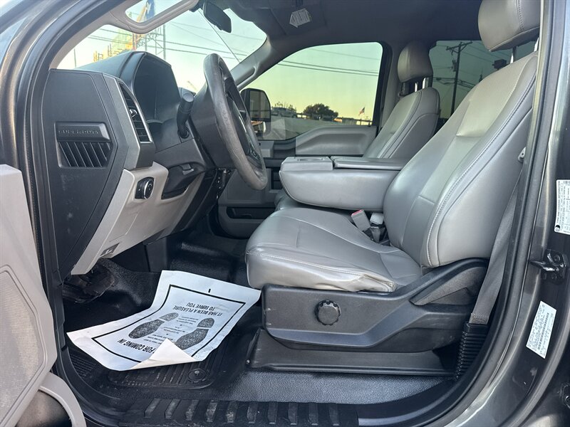 2019 Ford F-250 XL - Photo 14 - Arlington, TX 76011