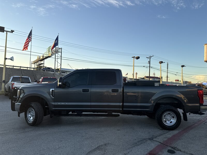 2019 Ford F-250 XL - Photo 8 - Arlington, TX 76011