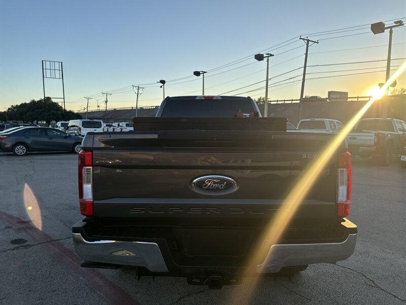 2019 Ford F-250 XL - Photo 6 - Arlington, TX 76011