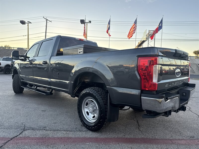 2019 Ford F-250 XL - Photo 7 - Arlington, TX 76011