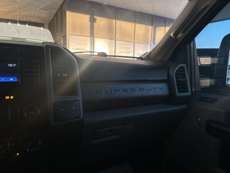 2019 Ford F-250 XL - Photo 26 - Arlington, TX 76011