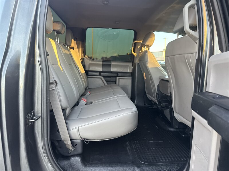 2019 Ford F-250 XL - Photo 20 - Arlington, TX 76011