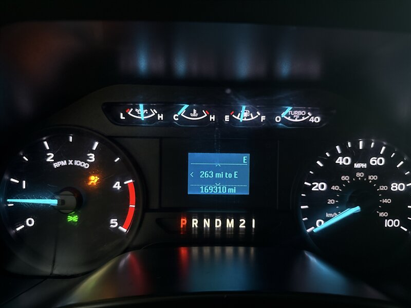 2019 Ford F-250 XL - Photo 23 - Arlington, TX 76011