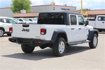 2020 Jeep Gladiator Sport   - Photo 9 - Arlington, TX 76011