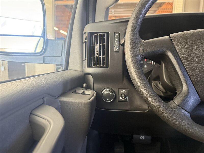 2021 Chevrolet Express 2500 - Photo 18 - Arlington, TX 76011