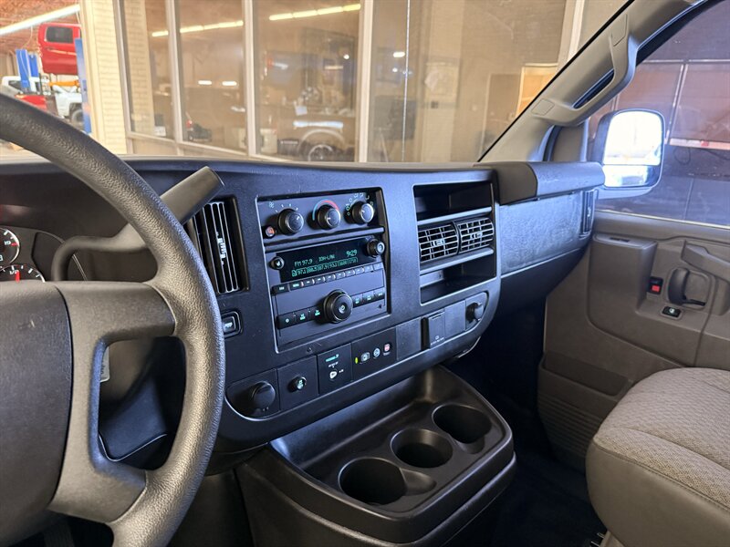 2021 Chevrolet Express 2500 - Photo 24 - Arlington, TX 76011
