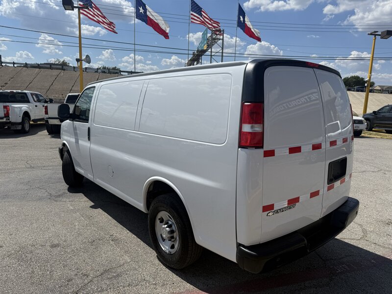 2021 Chevrolet Express 2500 - Photo 8 - Arlington, TX 76011